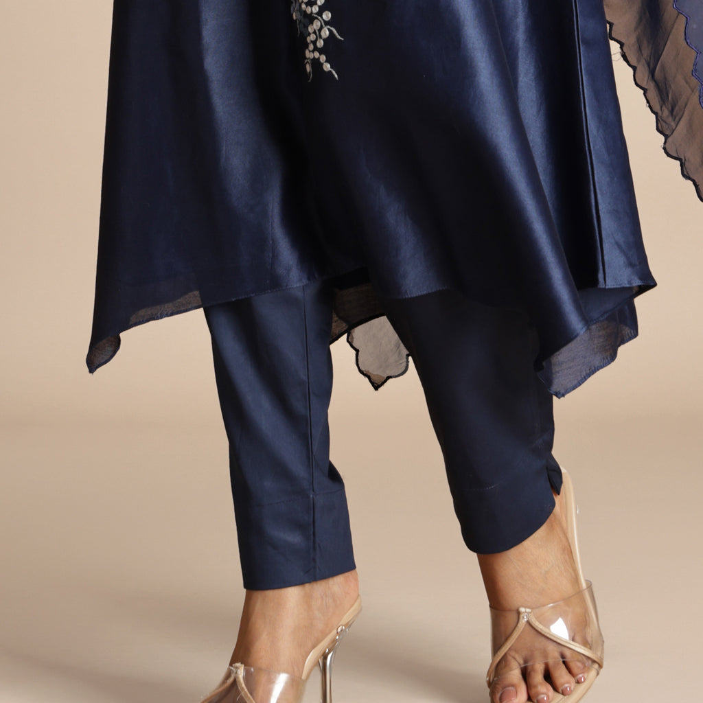 Essential Ankle Pants