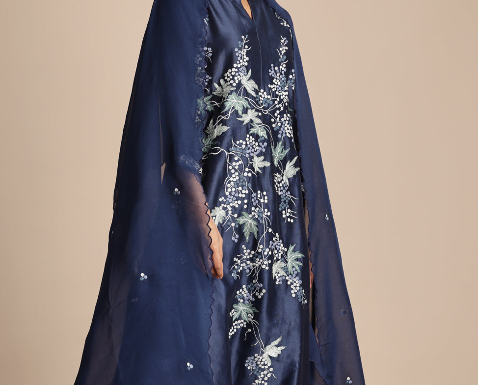 Buy Embroidered Kurta Set