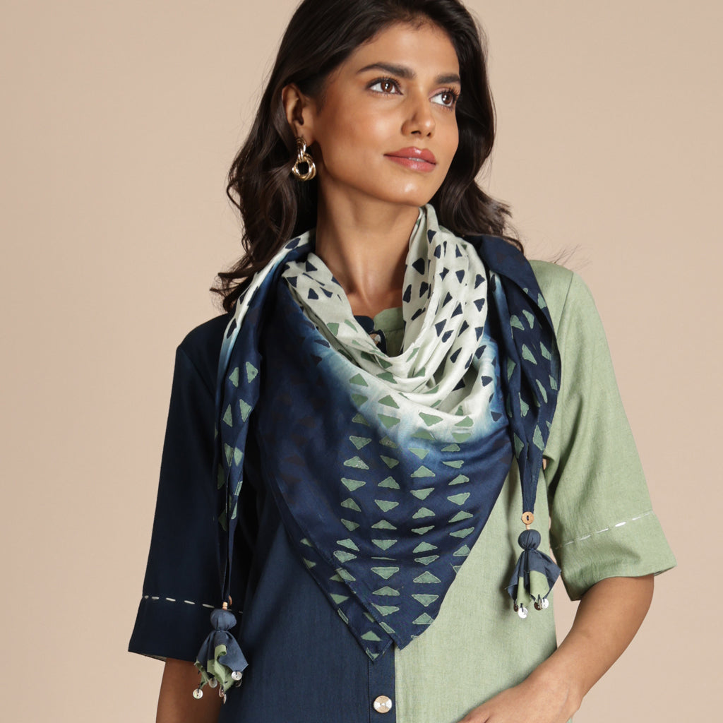 Two-Tone Scarf