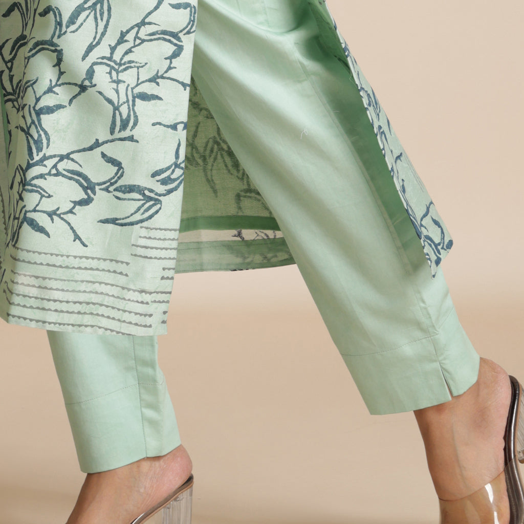 Essential Ankle Pants
