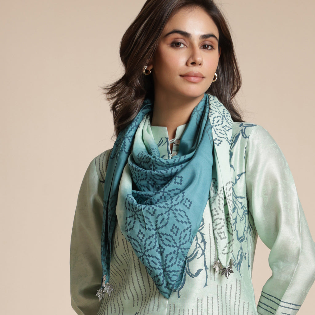 Bloom Foliage Scarf