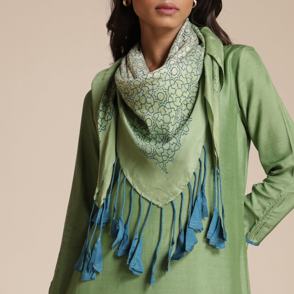 Cascade Wave Scarf