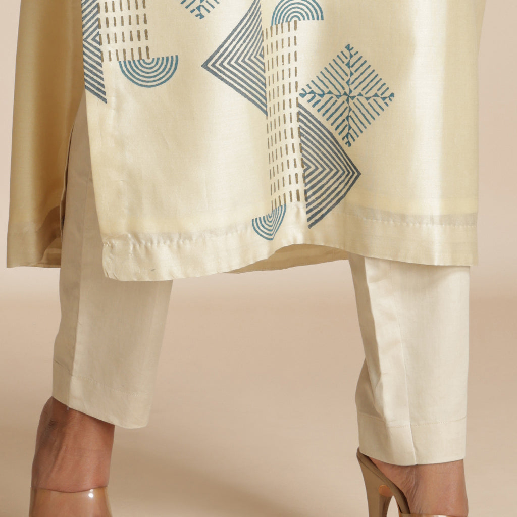 Essential Ankle Pants