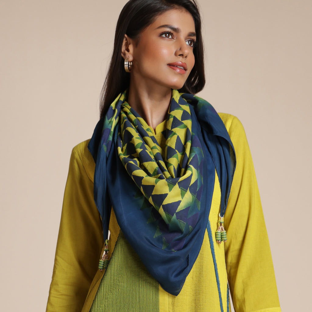 Diamond Mesh Scarf